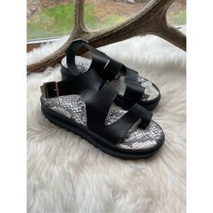 Free people ankle strap snake platform sandals size 39